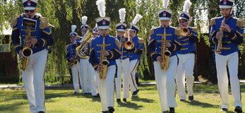 muzycy Miejskiej Orkiestry Moderato w Warce